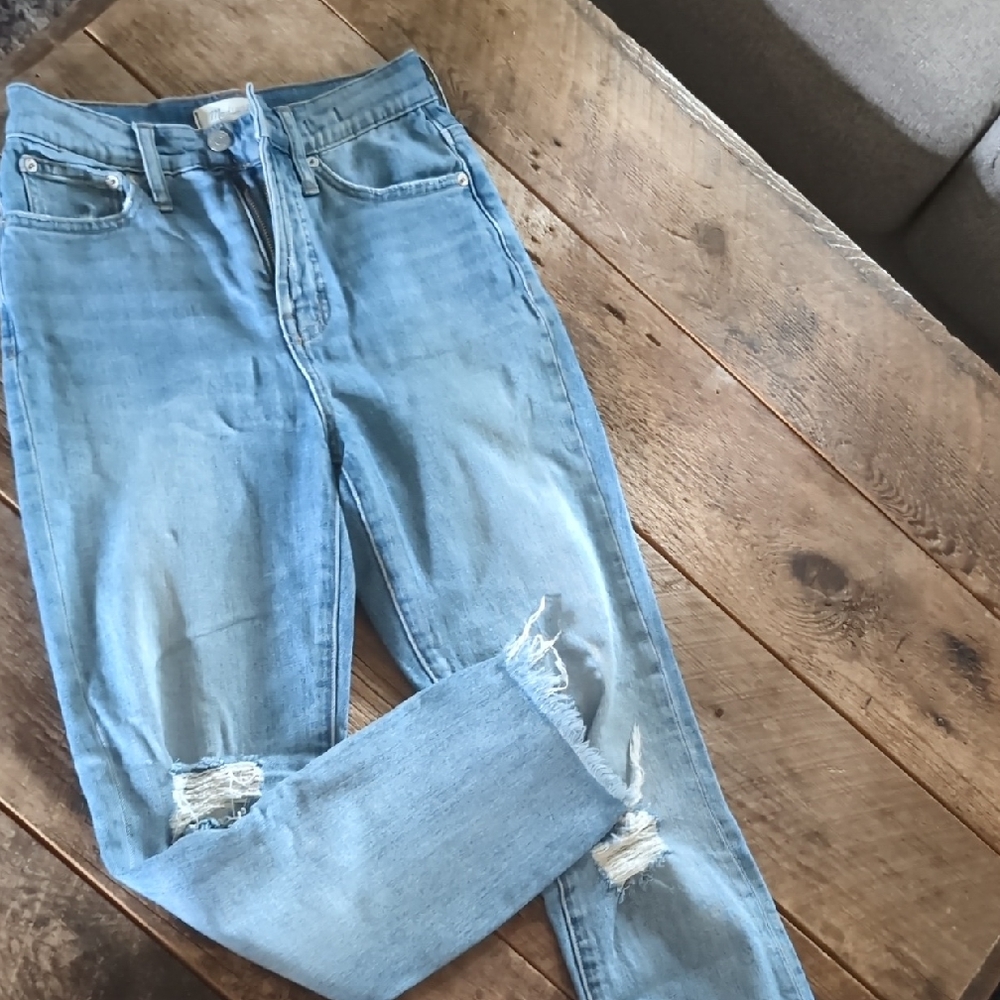 Madewell Light Blue Ripped Ankle Jeans